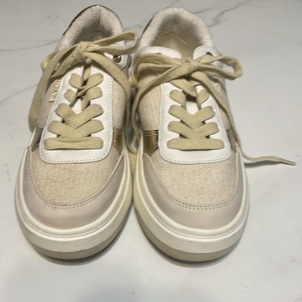 Roxy Womens Canvas Sneaker Size 6 - Picture 4 of 15